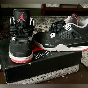 Men’s Jordan 4 retro